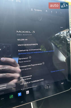 Седан Tesla Model 3 2018 в 