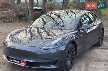 Седан Tesla Model 3 2023 в Києві