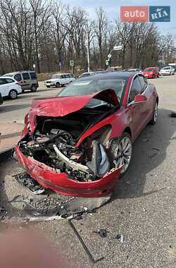 Седан Tesla Model 3 2020 в Киеве