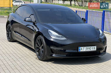 Седан Tesla Model 3 2019 в 