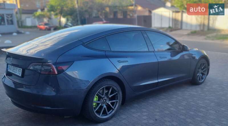 Седан Tesla Model 3 2022 в Василькове