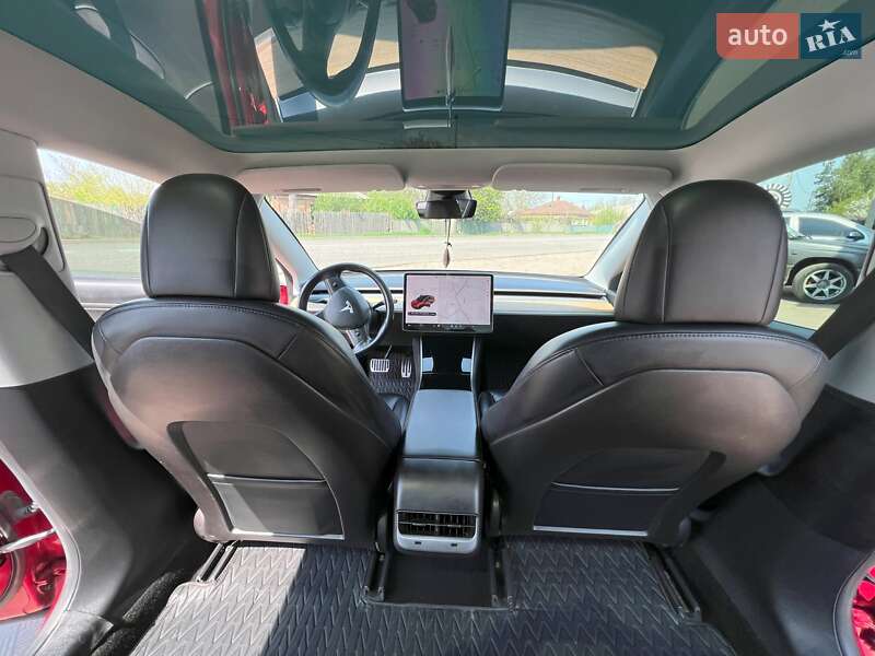 Седан Tesla Model 3 2018 в Славянске