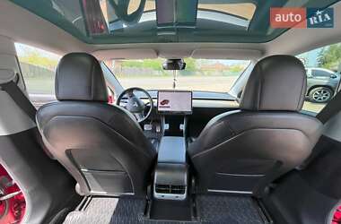 Седан Tesla Model 3 2018 в 