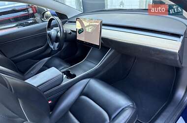 Седан Tesla Model 3 2018 в 