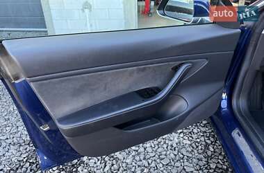 Седан Tesla Model 3 2018 в 