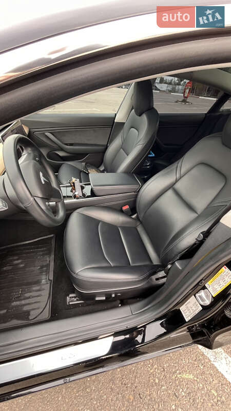Седан Tesla Model 3 2019 в Миколаєві