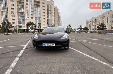 Седан Tesla Model 3 2019 в 
