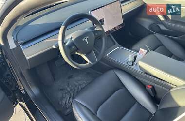 Седан Tesla Model 3 2021 в 