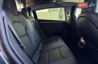 Седан Tesla Model 3 2024 в Луцке