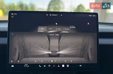 Седан Tesla Model 3 2024 в Луцке