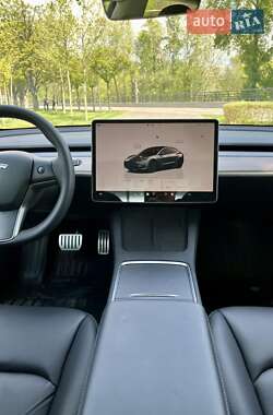 Седан Tesla Model 3 2022 в Дніпрі