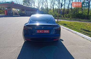 Седан Tesla Model 3 2020 в 