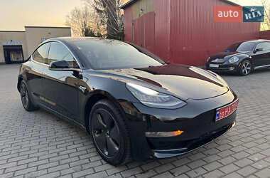 Седан Tesla Model 3 2019 в 