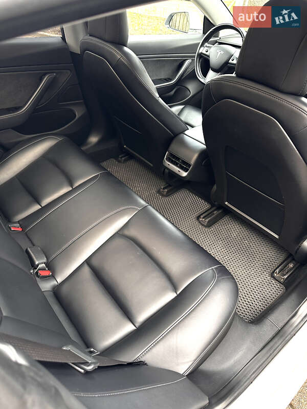 Седан Tesla Model 3 2018 в Киеве фото 17 Седан Tesla Model 3 2018 в Киеве