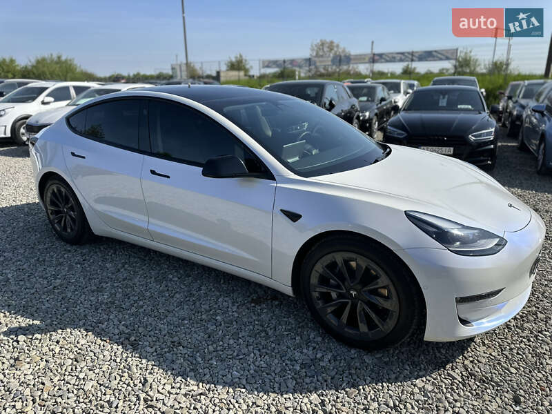 Седан Tesla Model 3 2022 в Ивано-Франковске фото 13 Седан Tesla Model 3 2022 в Ивано-Франковске