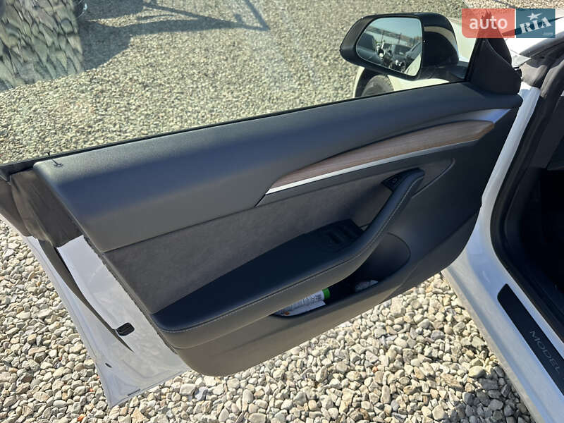 Седан Tesla Model 3 2022 в Ивано-Франковске фото 15 Седан Tesla Model 3 2022 в Ивано-Франковске