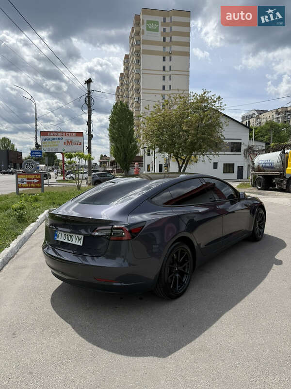 Седан Tesla Model 3 2022 в Вишгороді