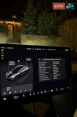 Седан Tesla Model 3 2022 в Тернополе