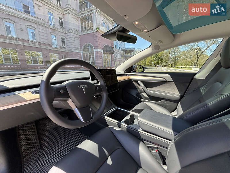 Седан Tesla Model 3 2022 в Одесі фото 26 Седан Tesla Model 3 2022 в Одесі
