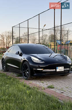 Седан Tesla Model 3 2019 в 