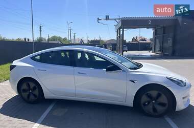 Седан Tesla Model 3 2019 в 