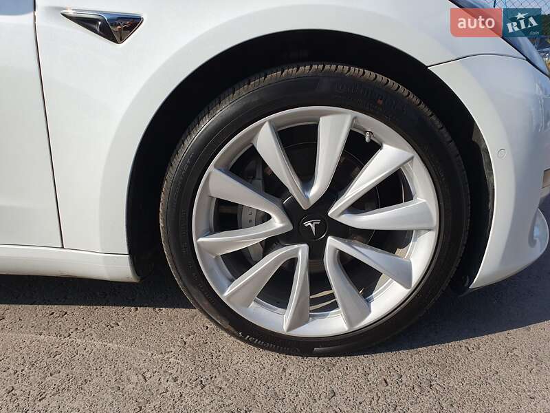 Седан Tesla Model 3 2020 в Ровно фото 51 Седан Tesla Model 3 2020 в Ровно