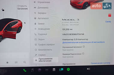 Седан Tesla Model 3 2018 в 