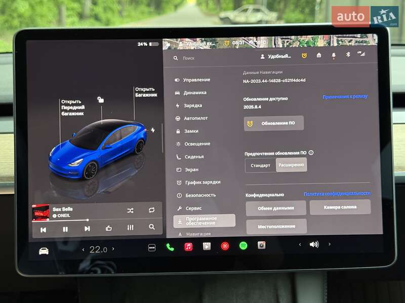 Седан Tesla Model 3 2022 в Львове