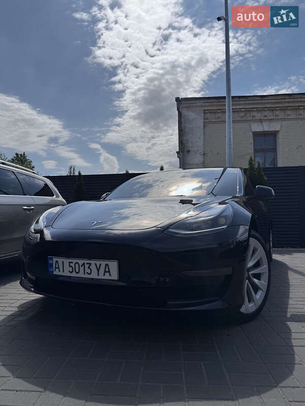 Tesla Model 3 2022