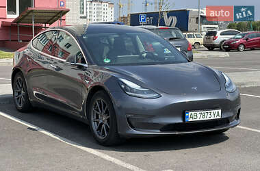Седан Tesla Model 3 2019 в Виннице