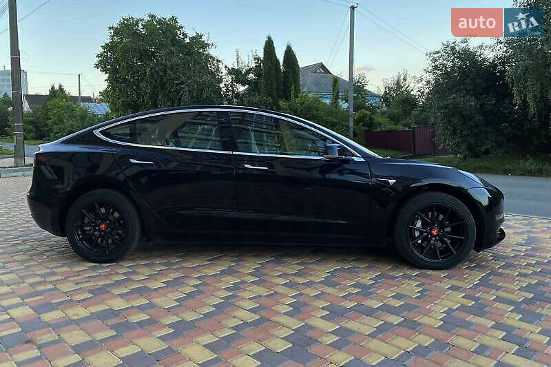 Tesla Model 3 2018