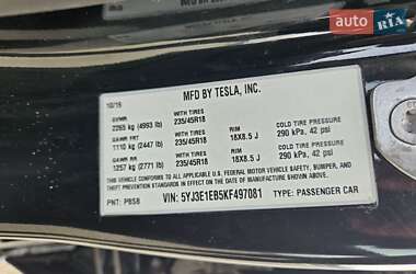 Седан Tesla Model 3 2019 в 