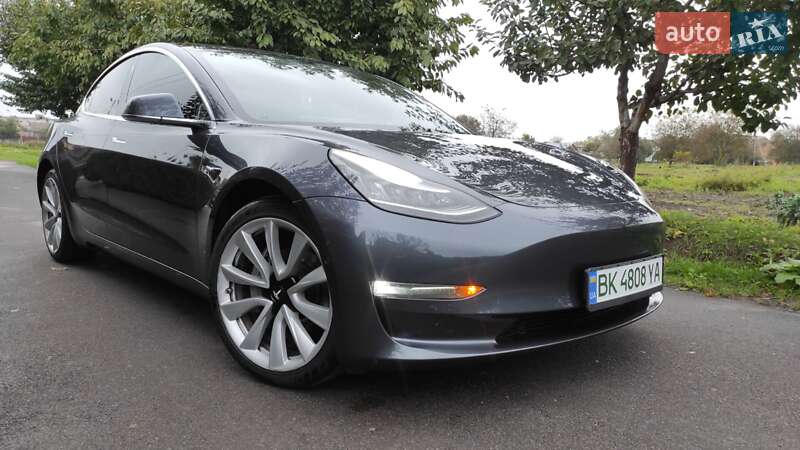 Tesla Model 3 2018