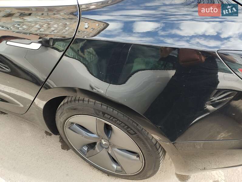 Седан Tesla Model 3 2019 в Тернополе фото 43 Седан Tesla Model 3 2019 в Тернополе