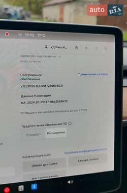 Седан Tesla Model 3 2019 в 