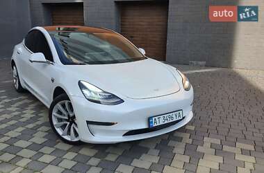 Седан Tesla Model 3 2019 в 