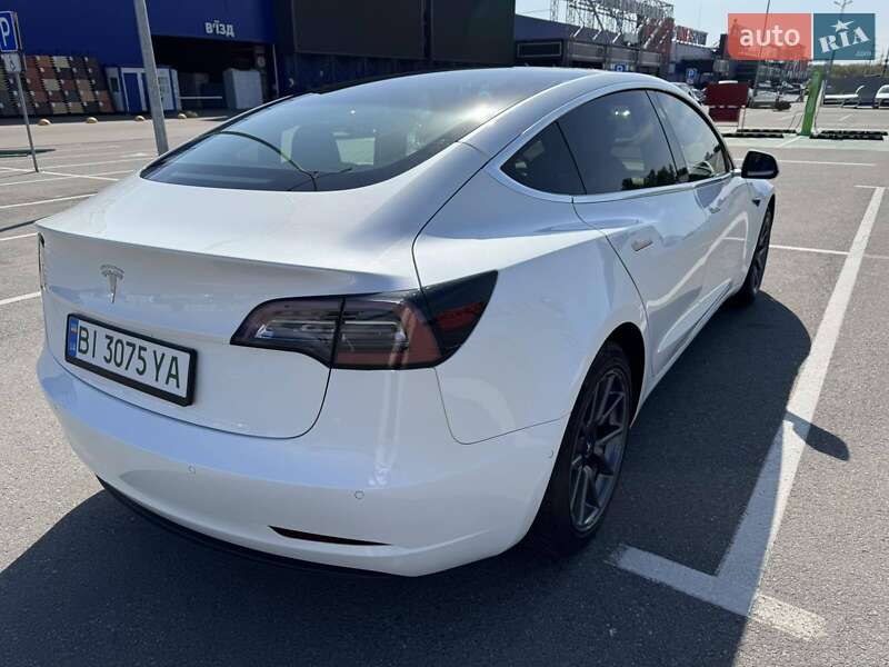 Седан Tesla Model 3 2019 в Полтаве