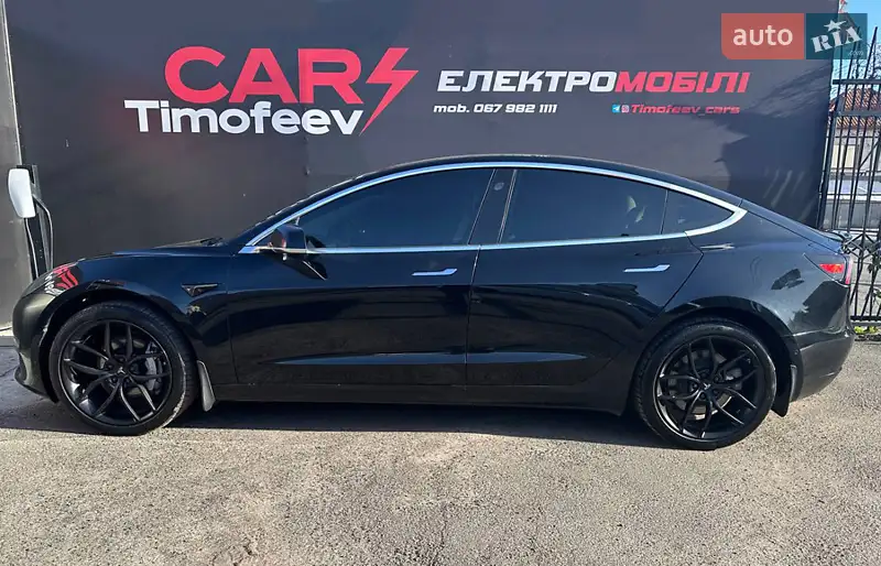 Седан Tesla Model 3 2018 в 
