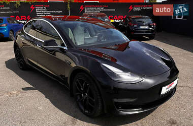 Седан Tesla Model 3 2018 в 