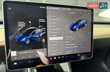 Седан Tesla Model 3 2019 в 