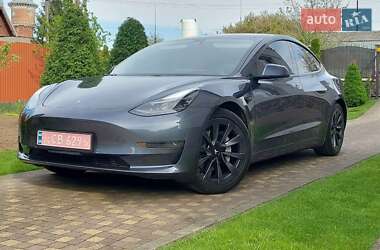Седан Tesla Model 3 2021 в Стрые