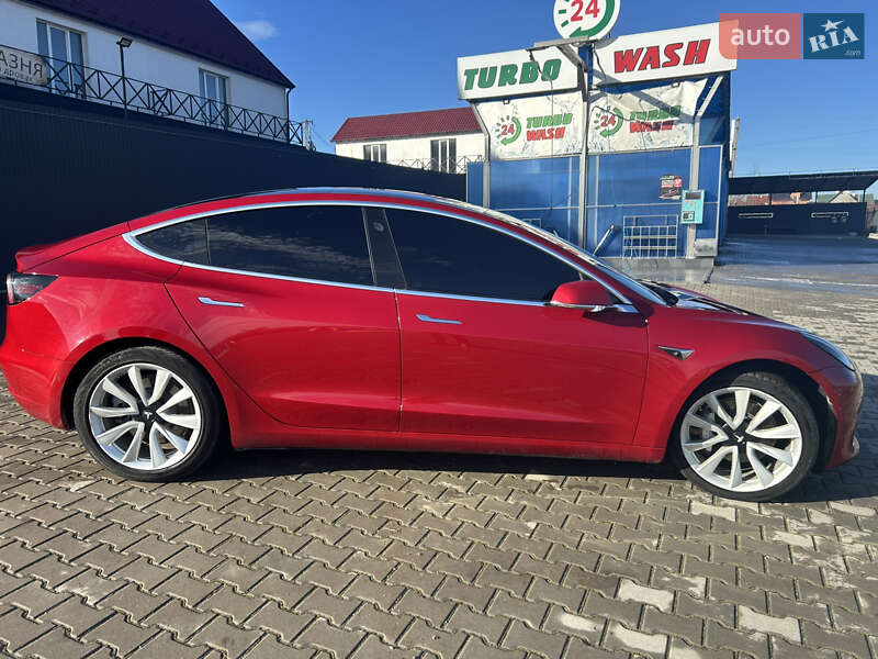 Седан Tesla Model 3 2017 в Каменец-Подольском