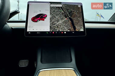 Седан Tesla Model 3 2021 в 