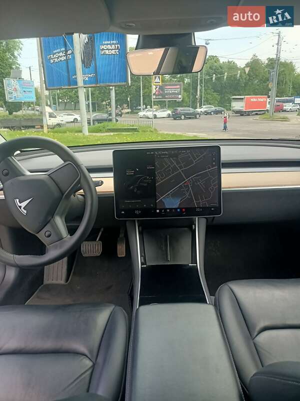 Седан Tesla Model 3 2019 в Львове фото 11 Седан Tesla Model 3 2019 в Львове