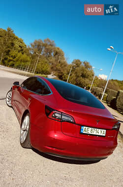 Седан Tesla Model 3 2018 в Дніпрі