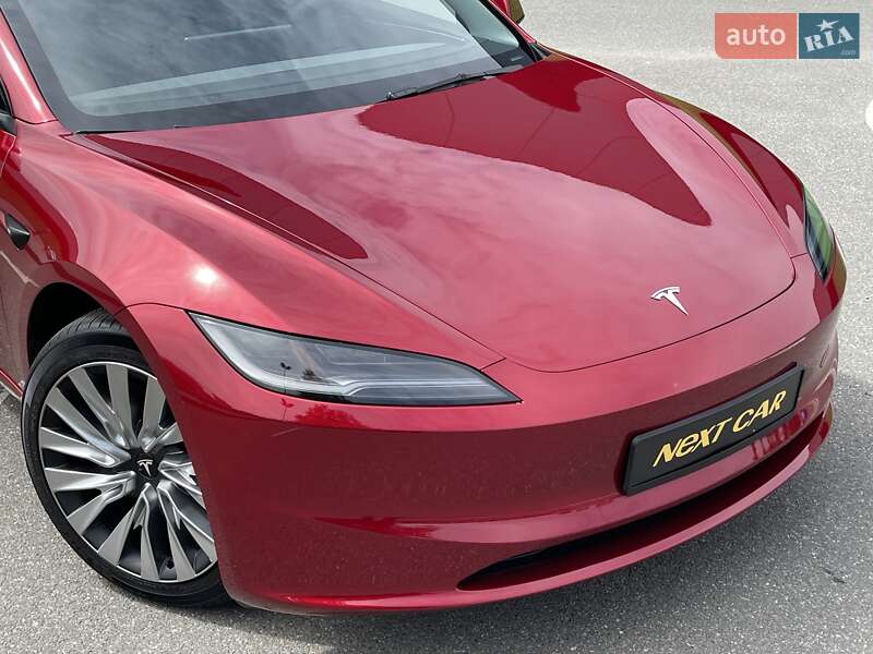 Внедорожник / Кроссовер Tesla Model 3 2024 в Киеве