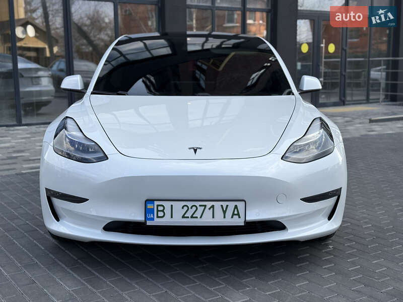 Седан Tesla Model 3 2021 в Полтаве