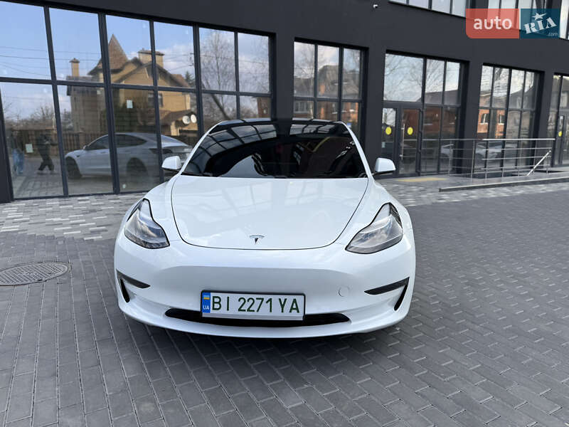 Седан Tesla Model 3 2021 в Полтаве