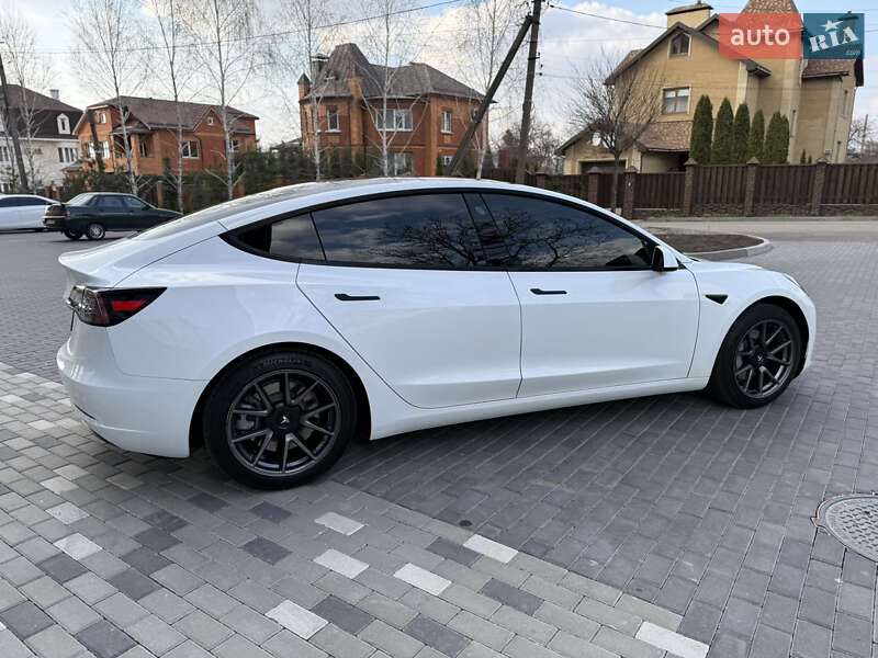 Седан Tesla Model 3 2021 в Полтаве