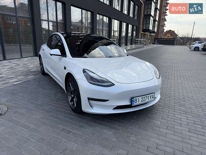 Седан Tesla Model 3 2021 в Полтаве